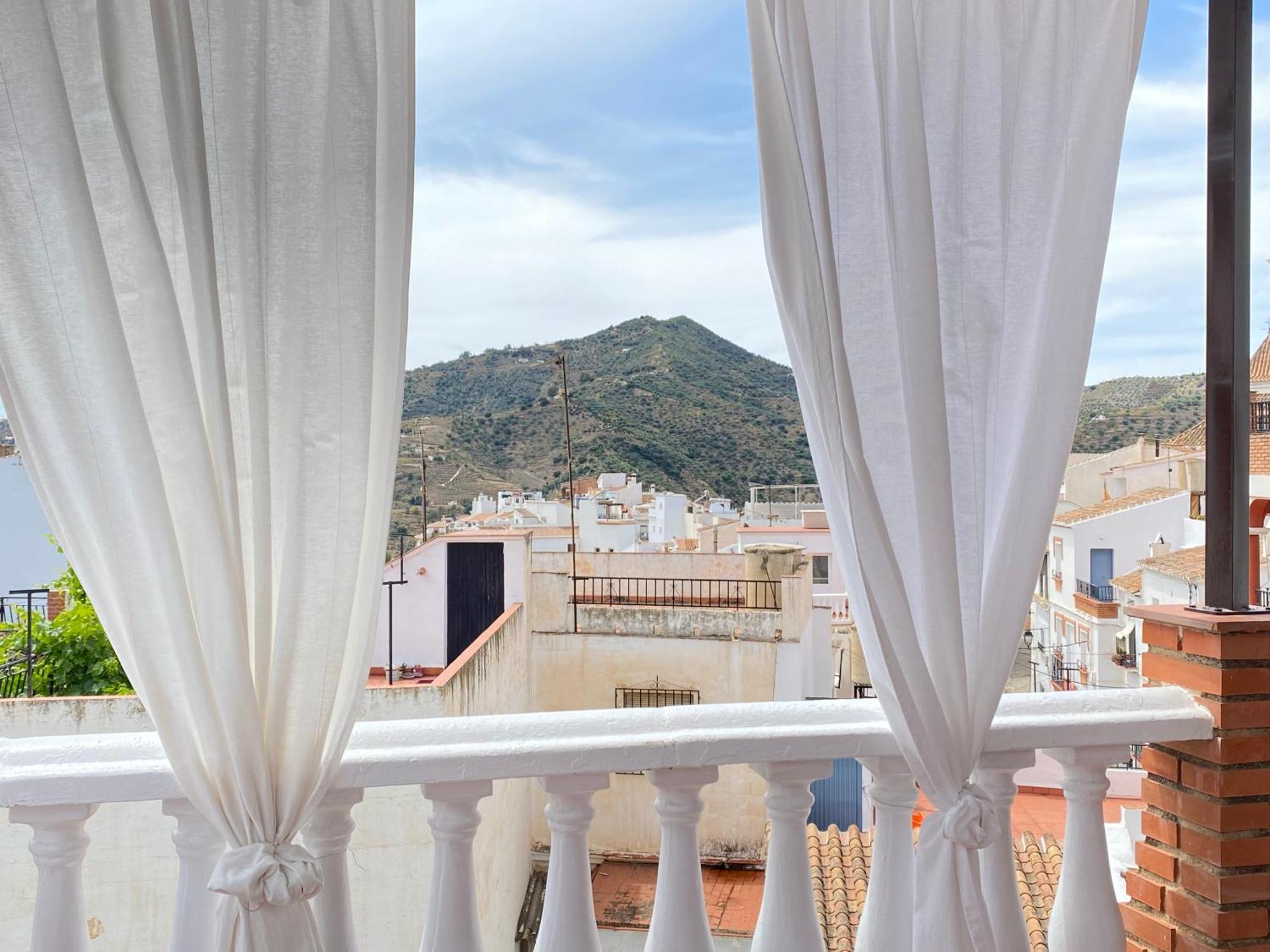 Casa Miguel - 3 Beautiful Apartments Availabe Sayalonga Exterior foto